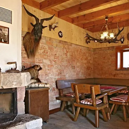 Apartment Lovely In